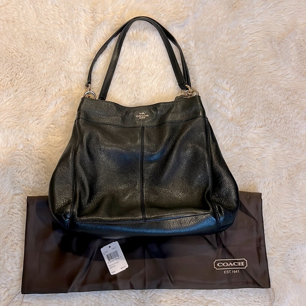 Coach pebbled luxury leather shoulder bag